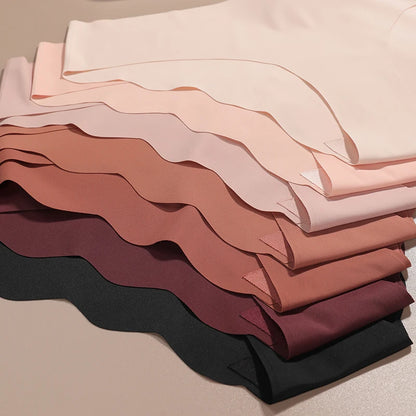 Lola's Seamless Low Cut Briefs