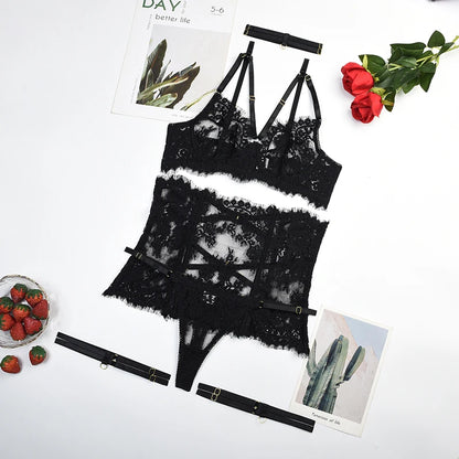 Belle Lace Set