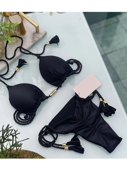 Adriana Bikini